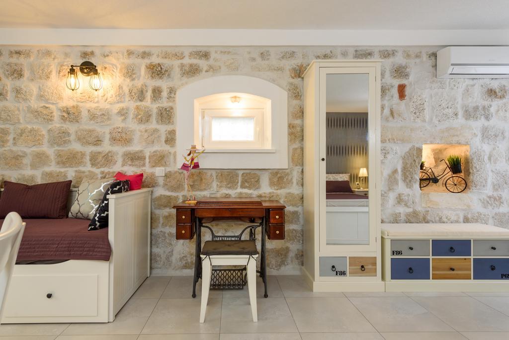Appartement Studio Tironi 2 -Sonja à Trogir Extérieur photo