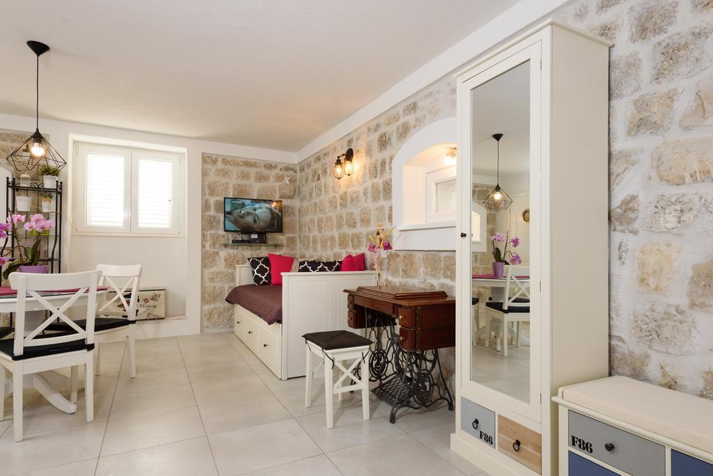 Appartement Studio Tironi 2 -Sonja à Trogir Extérieur photo