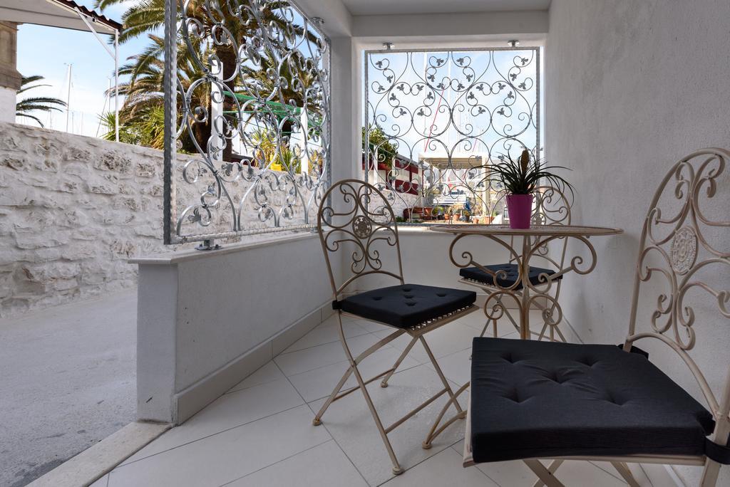 Appartement Studio Tironi 2 -Sonja à Trogir Extérieur photo