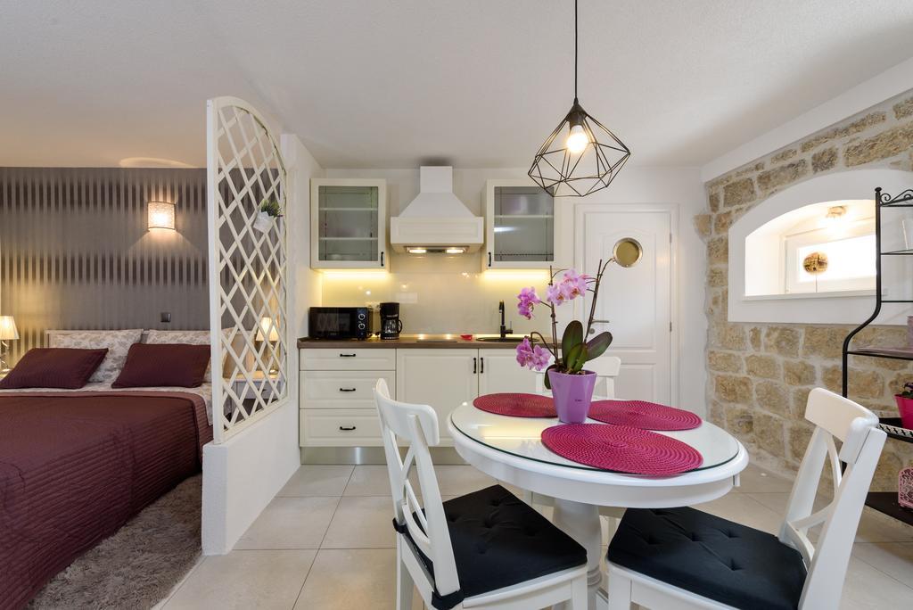 Appartement Studio Tironi 2 -Sonja à Trogir Extérieur photo