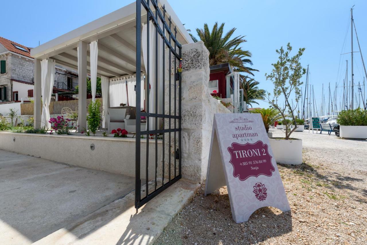 Appartement Studio Tironi 2 -Sonja à Trogir Extérieur photo